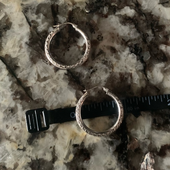 Thai Sterling Silver Diamond Cut Tube Hoop Earrings, Stamped 925 - Picture 3 of 10